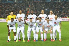 Trabzonspor: 0 - Çaykur Rizespor: 1 (İlk yarı)