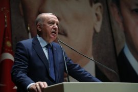 Erdoğan'dan Uyarı: Efendi Değil Hizmetkar Olun