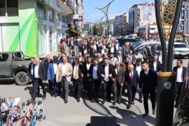 AK Parti Ardeşen'de Sahaya İndi, Adaylarını Tanıttı