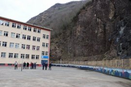 Köprüköy Ortaokulu Kapandı Mı? Kaymakam Konuştu