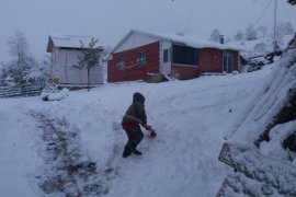 Artvin'in Yüksek Kesimlerine Kar Yağdı