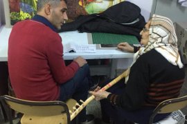 Rize'de 80'lik Gülten Teyzeden Hayat Türküsü