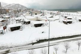 Arhavi'de Festival Çadırı da Kar'a Dayanamadı