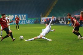 Çaykur Rizespor Kupada Son 16'ya Yükseldi