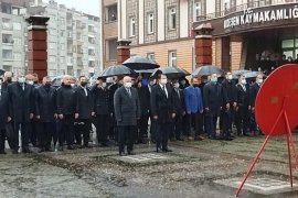 10 Kasım Törenleri Ardeşen'de Yağmur Altında Yapıldı
