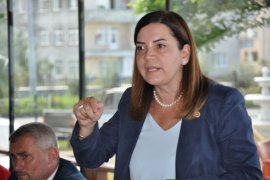 MHP İstanbul Milletvekili Arzu Erdem Ardeşen'de
