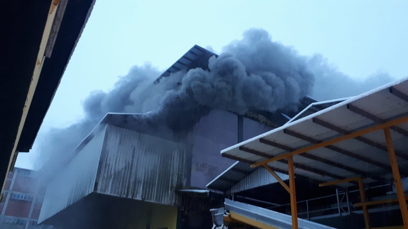 Rize'de Çay Fabrikasında Yangın